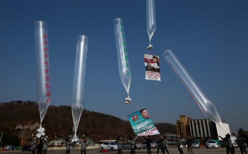 balloon_south_korea_north_korea_human_rights_jhk01_40317267.jpg