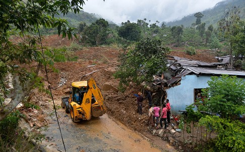 sri_lanka-disaster-landslide_ik002_46440839.jpg
