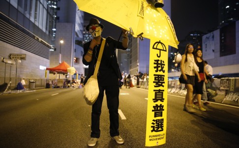 hong_kong_democracy_protest_xkc101_46481705.jpg