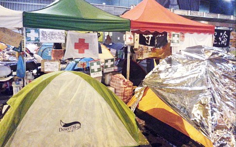 oc-tents-aid-net.jpg