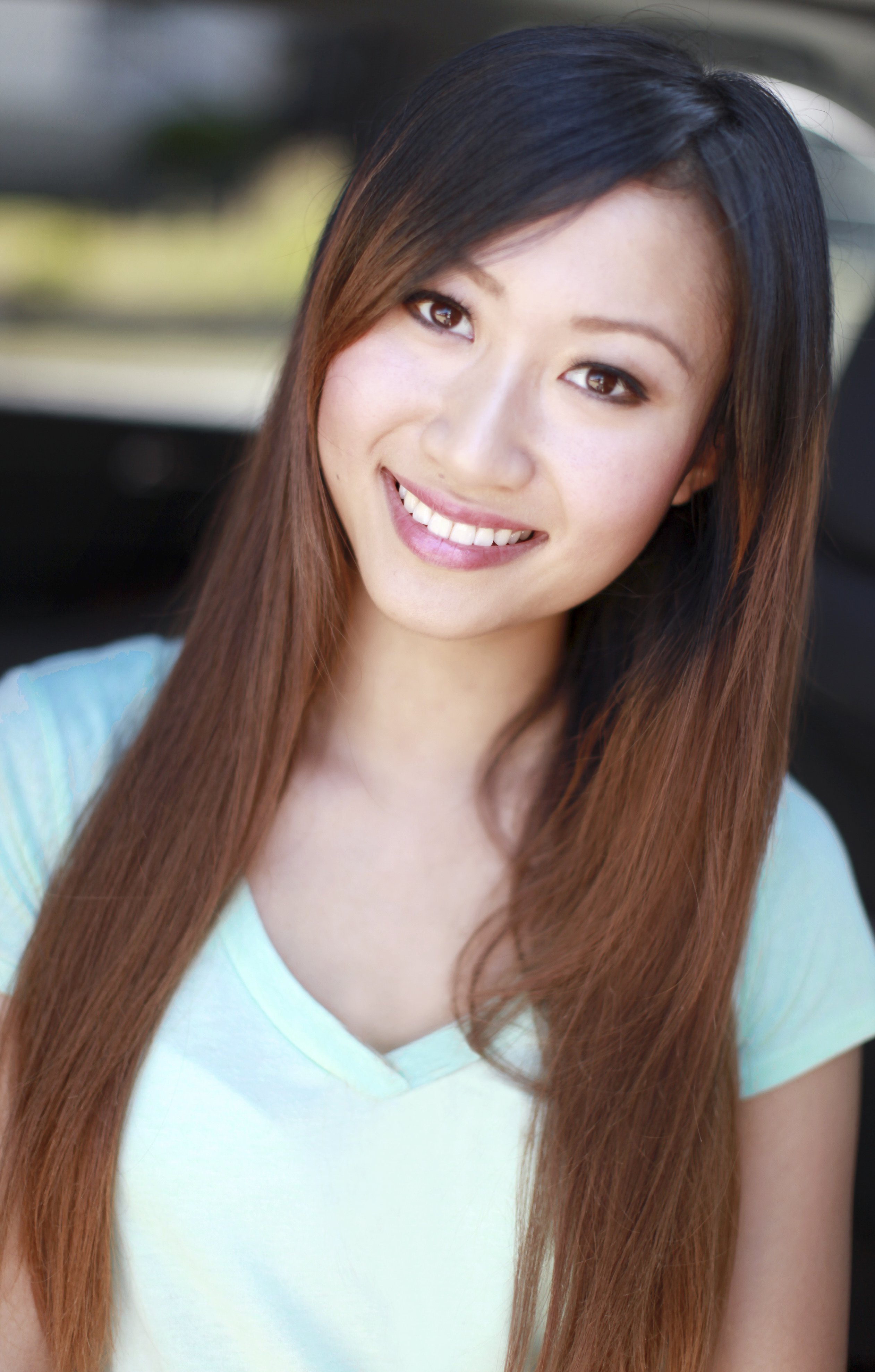 From dating mishaps to living with small breasts, YouTube sensation