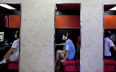 An internet cafe in Beijing. Photo: EPA