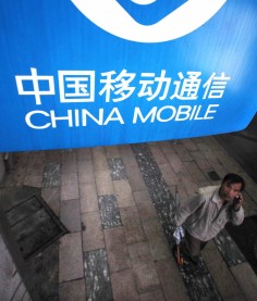 China Mobile led the strong growth in 3G users on the mainland, with subscriber number hitting 137.88 million in June. Photo: Reuters