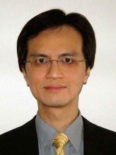 Professor Chau Kwong-wing