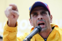 venezuela-politics-opposition-capriles_lrc926.jpg
