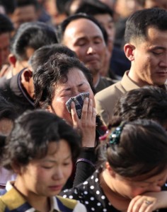 Victims' families at the disaster scene in Pyongyang. Photo: AP