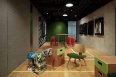 Nike conference room by OpenUU.