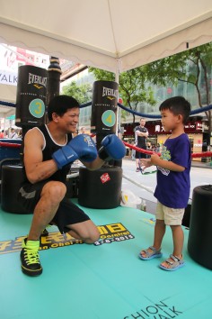 Luisito Espinosa proved popular at a boxing demonstration as part of the Sports Carnival. 