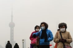 China’s environmental protection authorities urged people not to go outside from 2pm to 3pm, when concentrations of the ozone pollution in Shanghai would be at their highest. File photo: Reuters