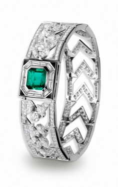 A ring from Alexandre Vauthier for Mellerio dits Meller high jewellery with emeralds and diamonds.