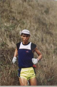 Chan Kwok-keung competes in the Lantau Marathon in 2003.
