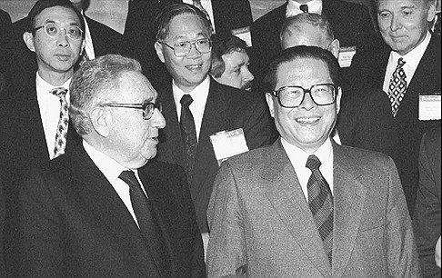 Henry Kissinger and Jiang Zemin at a previous meeting in Beijing's Great Hall of the People in 1996. Photo: AP