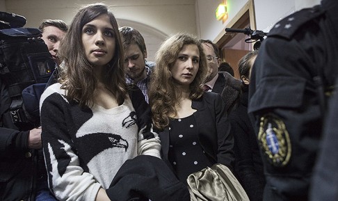 Members of punk group Pussy Riot, Nadezhda Tolokonnikova (left) and Maria Alekhina Russian stand in the Moscow courtroom. Photo: AP