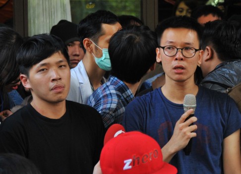 Student leader Lin Fei-tan (right) says President Ma Ying-jeou has lost his right to govern. Photo: AFP