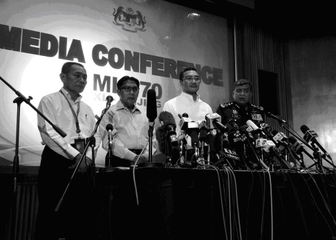Authorities at the daily press conferences in KL. There were about 400 to 500 members of the media from all over the world covering the story. Photo: Satish Cheney