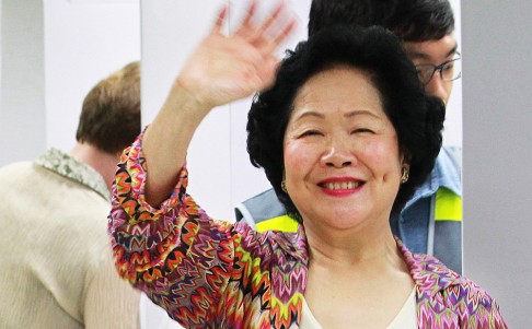 Anson Chan casts vote in a polling station at Hong Kong Professional Teachers' Union in Causeway Bay. Photo: Dickson Lee