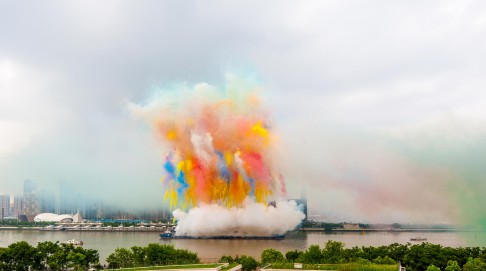 An explosion event for the opening of Cai Guoqiang's "The Ninth Wave" exhibition. Photos: Cai Studio