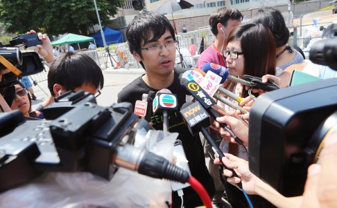 Student leader Alex Chow Yong-kang speaks to reporters. Photo: David Wong