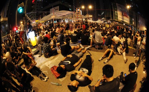 Occupy supporters in Mong Kok in the early hours of Monday. Photo: Dickson Lee