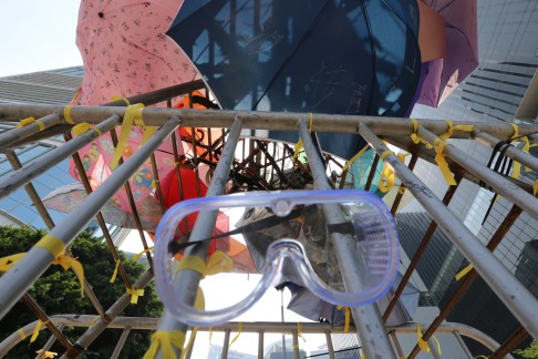What appears to be a snorkel mask rests on a fence near government headquarters in Admiralty. Photo: David Wong