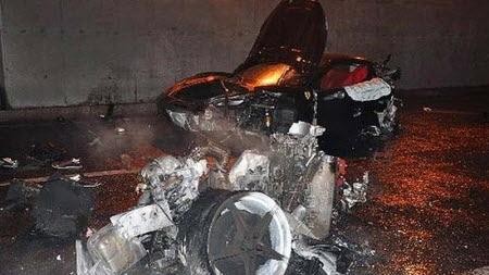 The wreckage of the Ferrari that Ling's son Ling Gu was driving when it crashed in March 2012. Photo: SCMP