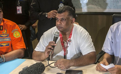 Director of AirAsia Tony Fernandez speaks at a press conference in Surabaya in December. Photo: AFP
