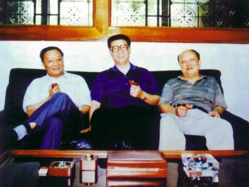 Xu Zengping (middle) with Zhong Jiafei (left) and Xiao Yun (right) in Guangzhou on June 9, 1996. Photo: SCMP