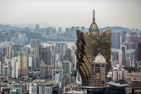 According to the indictment, the Guangzhou organisation used Chinese casinos, currency exchange houses, export companies and factories to receive billions of dollars in drug proceeds. The only "Chinese casinos" are in Macau. Photo: AFP