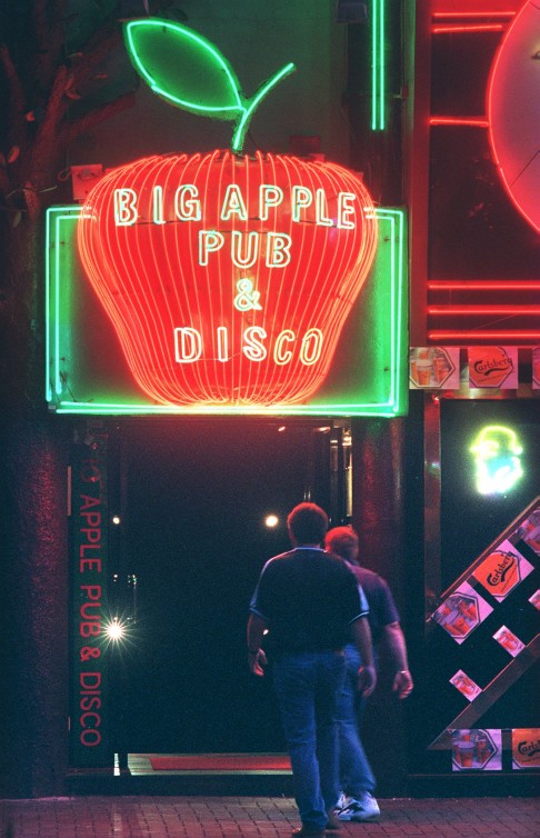The Big Apple in Jaffe Road 1998. Photo: Oliver Tsang