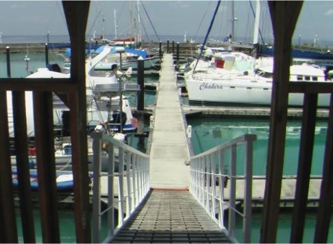 A gangway to the floating docks at the resort.  Photo: Holiday Business Group