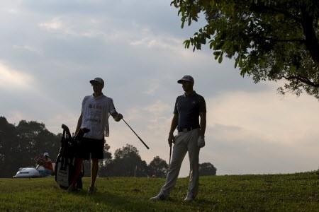 Dustin Johnson on the 18th tee at Fanling. Photo: Reuters
