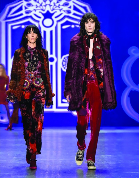 Looks from the Anna Sui autumn 2016 collection take centre stage at New York Fashion Week.