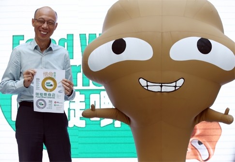 Secretary for the Environment Wong Kam-sing kicking off a campaign to reduce food waste last month. Photo: Sam Tsang