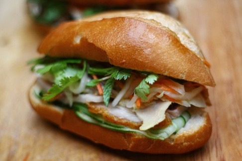 Crispy pork belly bánh mì .