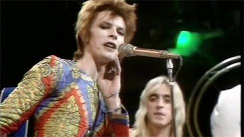 David Bowie and Mick Ronson perform Starman on Top of The Pops in 1972.