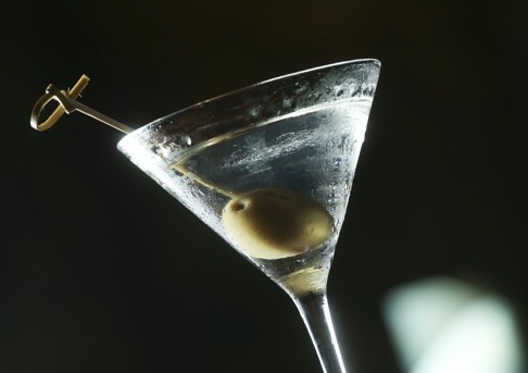 Dry Martini at VEA. Photos: K.Y. Cheng