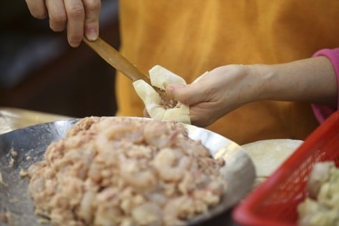 Wonton being made at Kwan Kee Bamboo Noodle in Cheung Sha Wan. Photo: Edward Wong