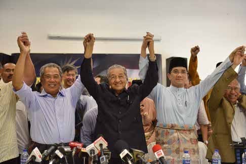 If Mahathir and his citizens’ movement could sustain themselves and grow, and if the opposition could overcome its disunity in the run-up to the next general election, Umno and the National Front could be in deep trouble. Photo: AP