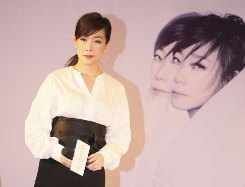 Singer Sandy Lam returns to the stage.