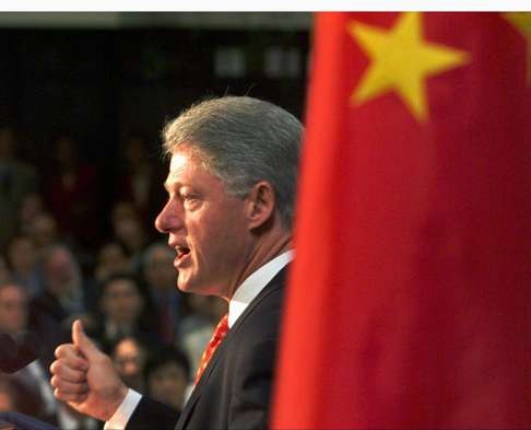 US president Bill Clinton addresses American and Chinese business leaders in Shanghai. Photo: Reuters