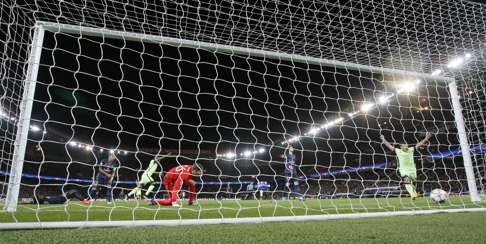 Fernandinho celebrates scoring the second goal for Manchester City. Photo: Reuters