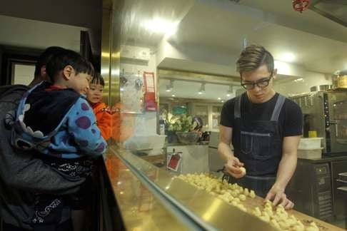 Winson Yip, head chef of Yum Cha HK, making dim sum in the restaurant’s Tsim Sha Tsui location. Photo: Bruce Yan