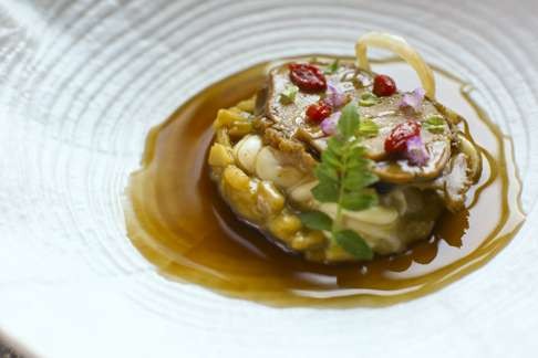 Abalone with goji berry, risotto and shirako.