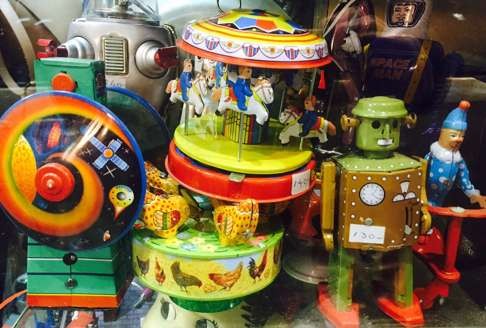 Retro tin toys at Chung King Yong Yau.