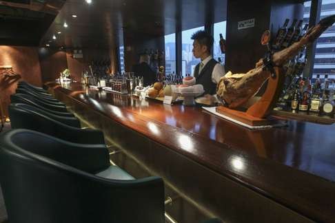 Interior of b.a.r. Executive Bar in Causeway Bay. Photo: Edward Wong