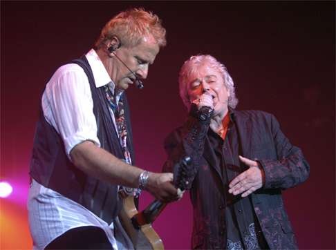 Russell (left) and Hitchcock playing in 2007. Photo: Jason Moore/Alamy