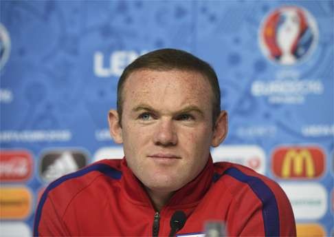 Wayne Rooney bores the press. Reuters