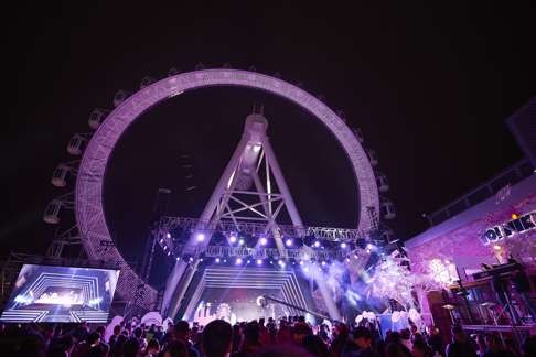 The Ferris wheel in Shanghai Joy City mall attracts an average 1,500 guests daily. Photo: SCMP Handout