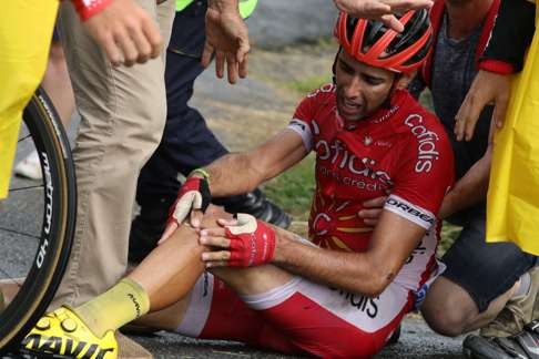 Spain's Daniel Navarro after falling during the 19th stage. Photo: AFP