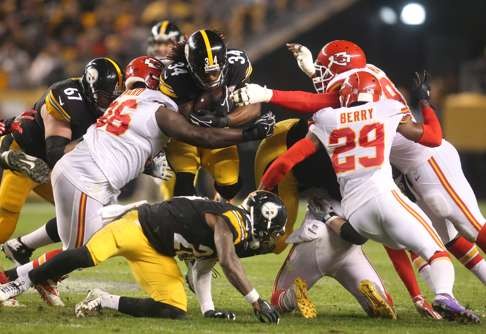 Steelers running back DeAngelo Williams (34) carries the ball against the Kansas City Chiefs. Photo: USA Today